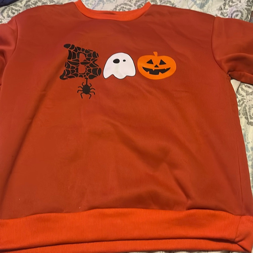 Sweatshirt